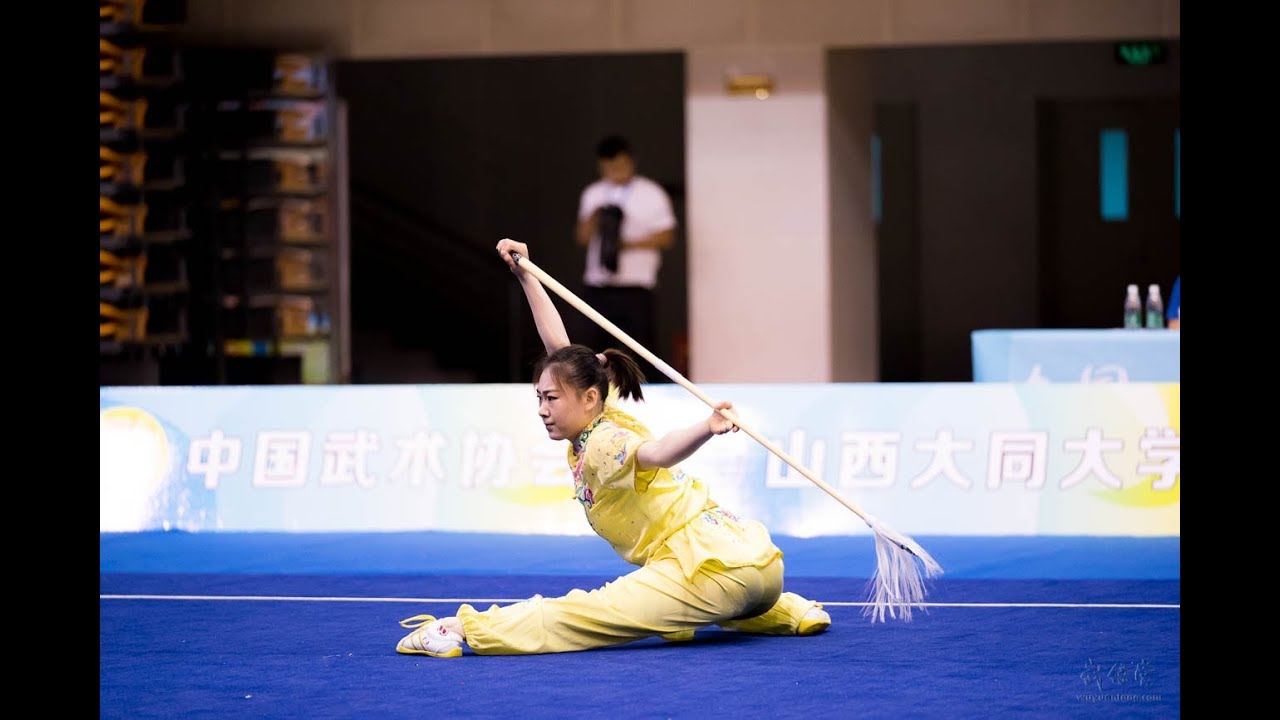 Women's Spear 女子枪术 第7名 山东队 王 冰 9.60分 shan dong wang bing - YouTube