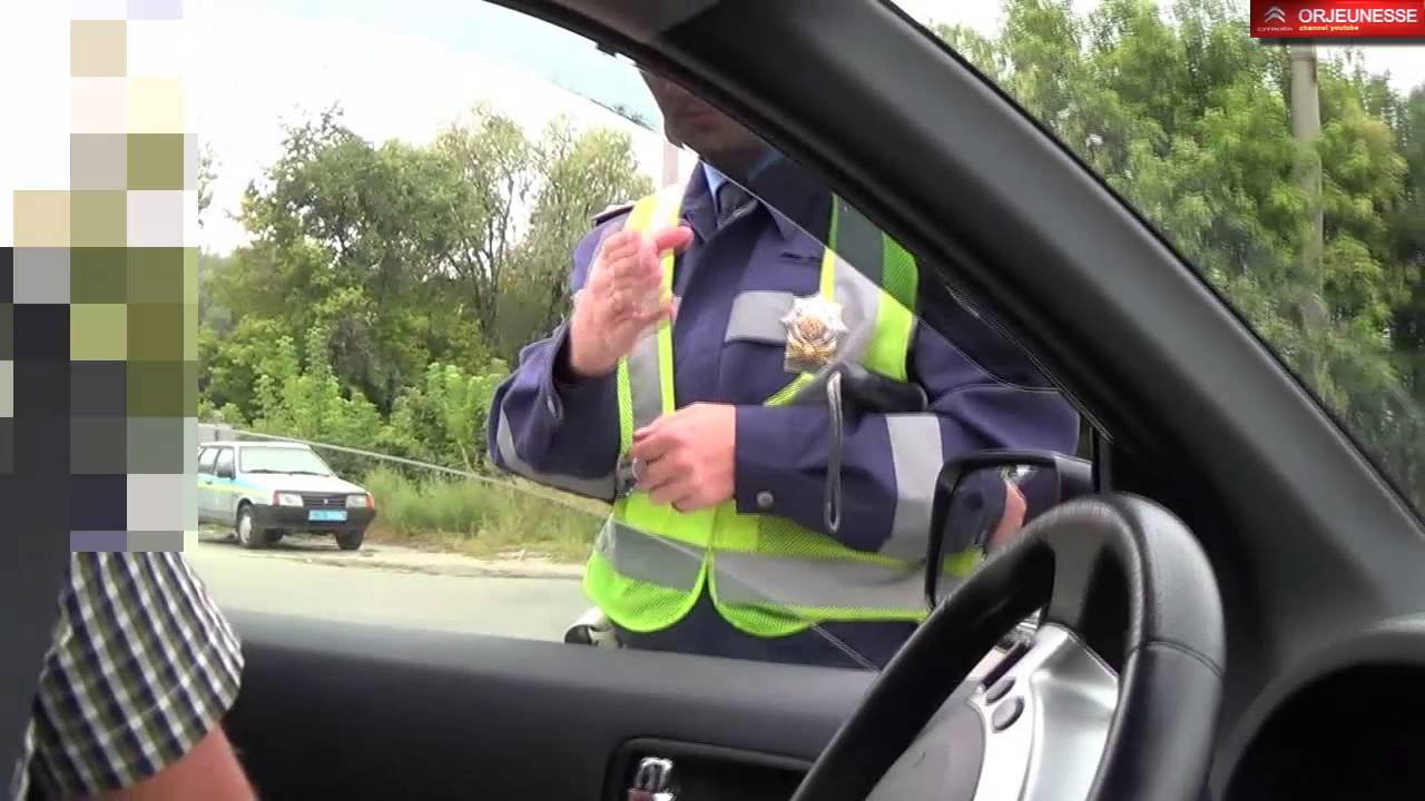 Зачем гаишники просят показать язык