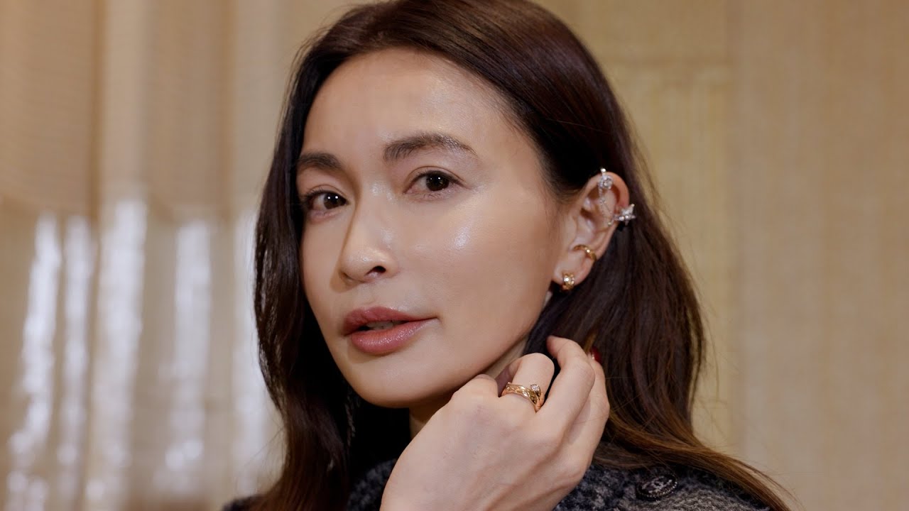 長谷川京子、シャネルをまとい“大人の美”を放つ 『シャネル ファイン 