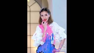 Iklan Lipstik shorts