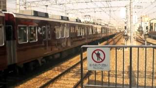 阪急8000系8031F+7000系7017F特急梅田行き 西宮北口にて