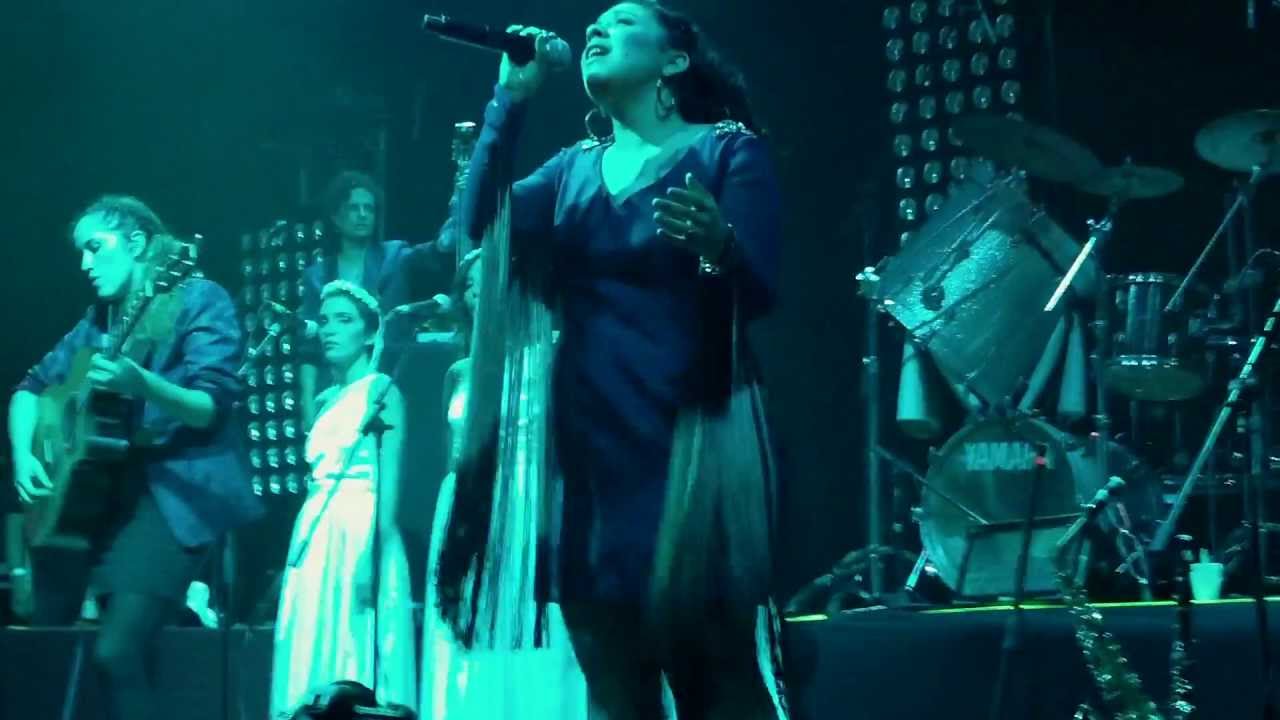 Carla Morrison - Olvide (Plaza Condesa HD)