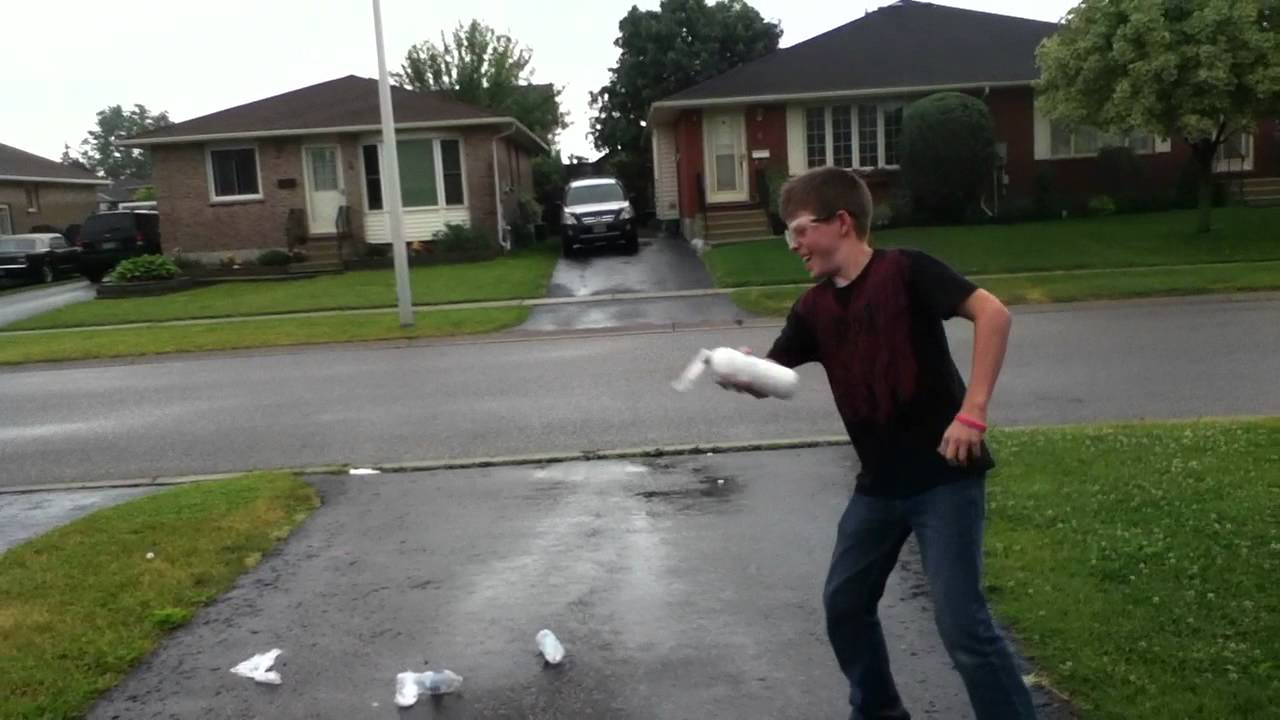 Water Bottle explodes - YouTube