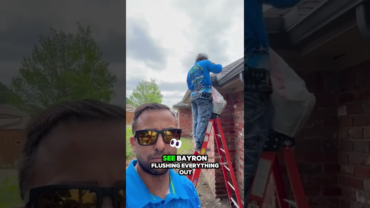 Gutter Cleaning 🤛 Free Estimates 📩 214-244-9439 📢  DFW📍