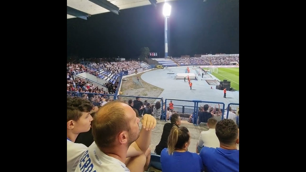 Osijek - Hajduk 28.08.2022. Torcida - ajmo bijeli ale..
