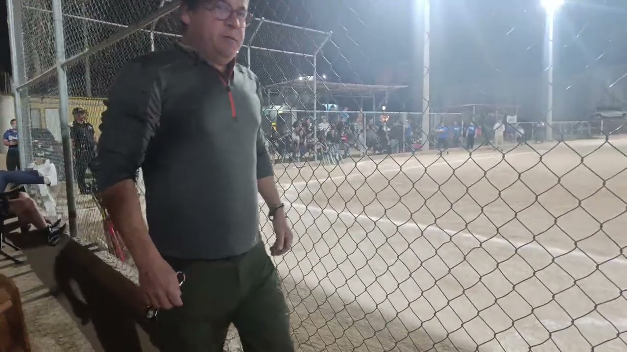 ENE2326 FINAL LIGA INTERMEDIA SOFTBOL FEMENIL BLUEE SKY VS BREAKER S