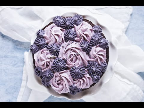 Levanduľovo čučoriedková torta