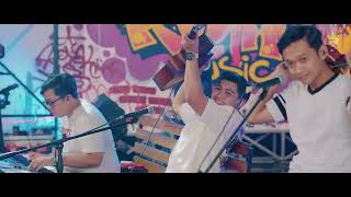 DINDA TERATU - JARAN GOYANG (  Live Video Royal Music )