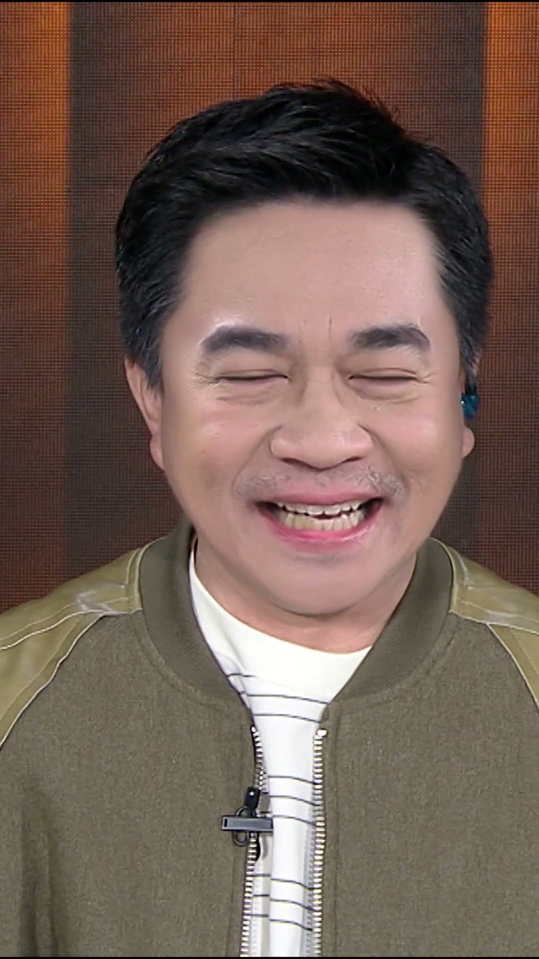 หลายเรื่องเลย จะเอาเรื่องไหนก่อนดี #Faceoffแฝดคนละฝา
