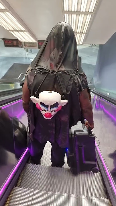 2022 #NewYork #subway #rockstar with #joker #clown and his audio equipment #artist on #street