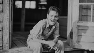 Download Lagu Elvis Searched 5 Years for the Man Behind THAT Voice - When He Finally Found, It Was Almost Too Late MP3