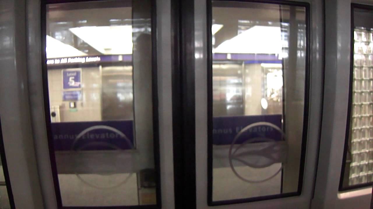 Garage Parking Stop >> Parking Garage Train at the Tampa International Airport in ... Garage Parking Stop >> Parking Garage Train at the Tampa International Airport in ...