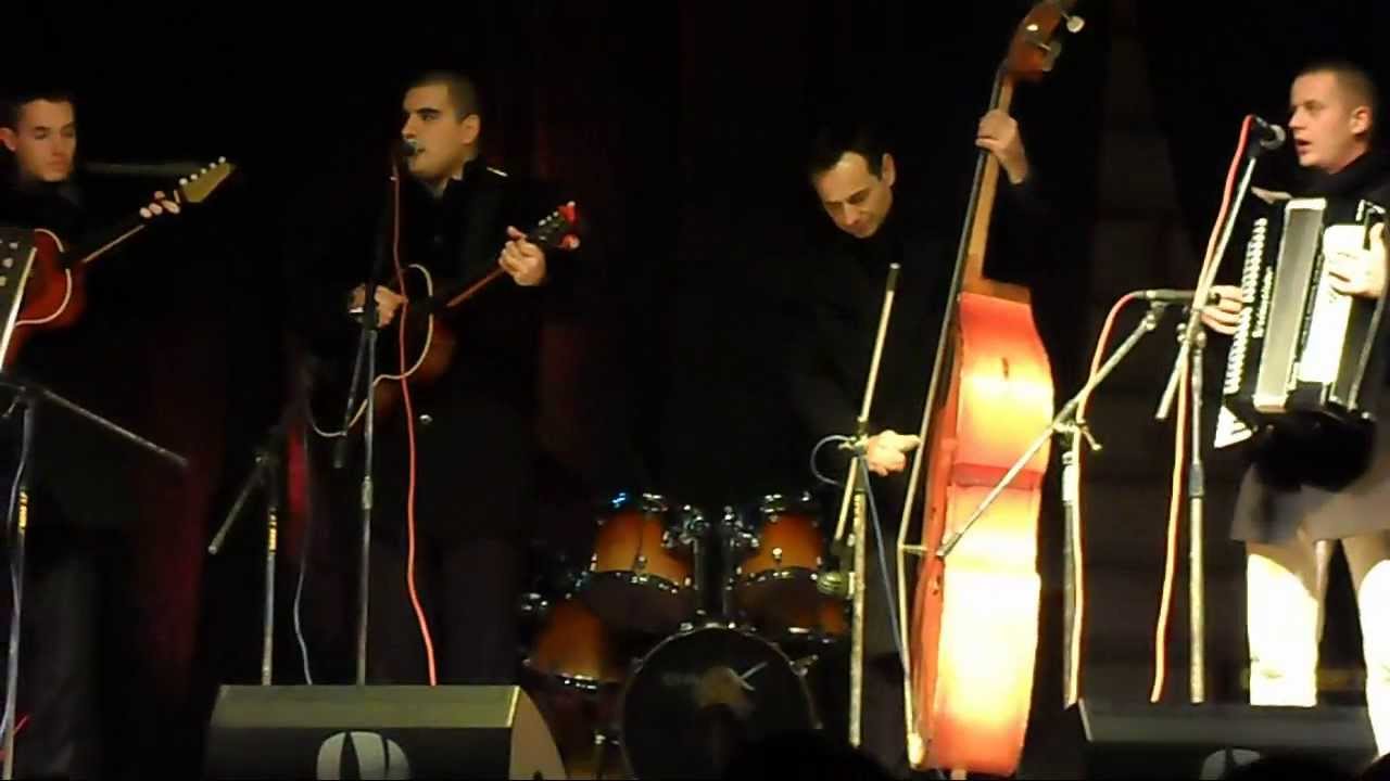 Tamburasi "Vesela masina" Docek Nove 2014 u Sr. Mitrovici YouTube