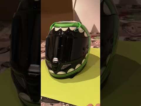 casco hjc rpha 11 mike wazowski disney pixar - YouTube