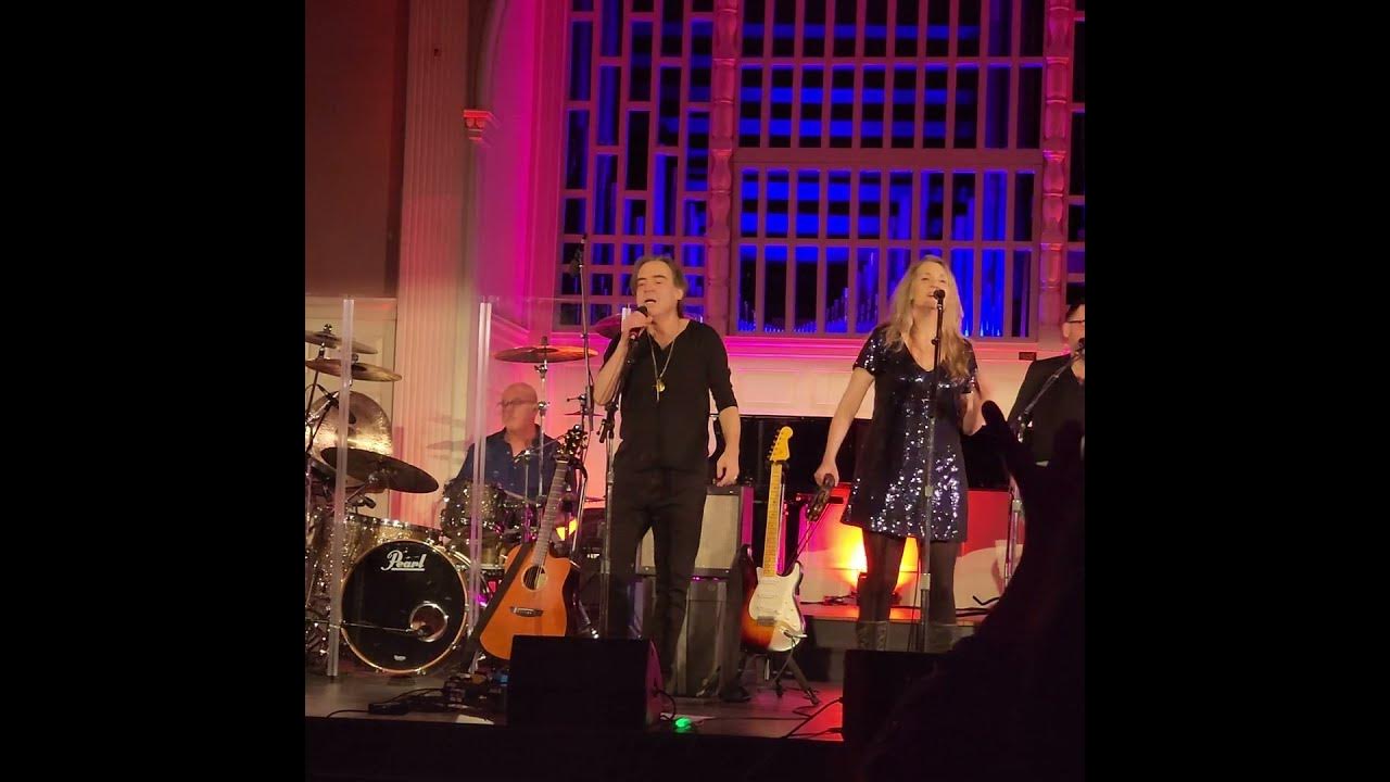 Crash Test Dummies live at the Bombyx Center for Arts and Equity in