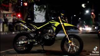 story wa motor CRF