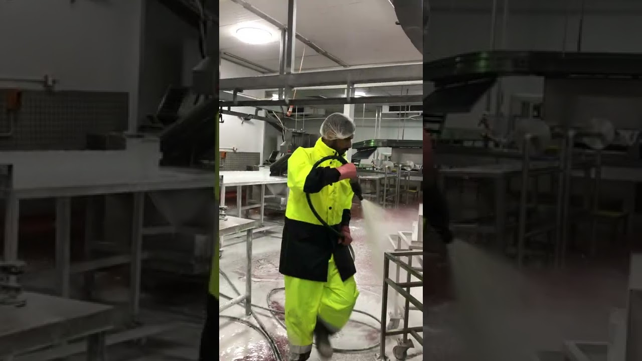 Food Plant Cleaning - Foaming