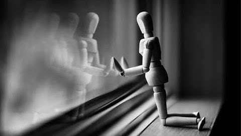 The Power of Self Reflection - Unlocking Personal Growth (2 Minutes)