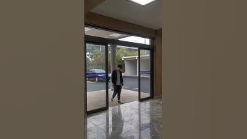 Automatic sliding sensor door.