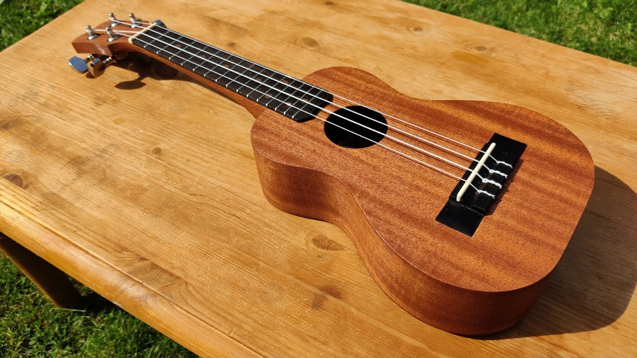 Building a ukulele for my girlfriend (from scratch)