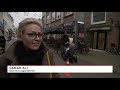 Røde striber i gågaden i Odense skal adskille folk