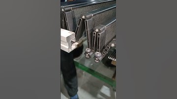 Extremely narrow foldable door, Siga high-definition flat screen, mosquito and pet prevention.