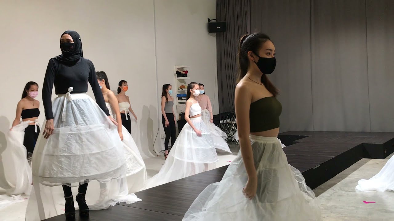 Learn catwalk Modeling Runway walk How to walk YouTube