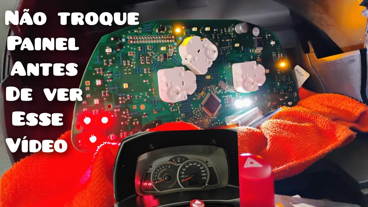 Abrir o painel do Ford Ka, será que teve conserto?