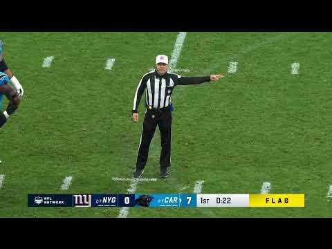 NFL ref says false start in German