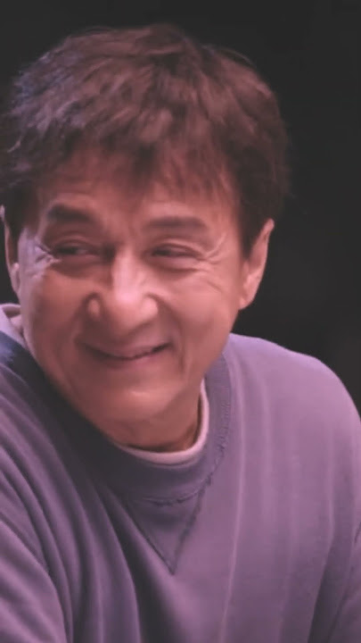 Momen sedih di masa tua jackie chan. mengenang film masa muda bersama anak nya