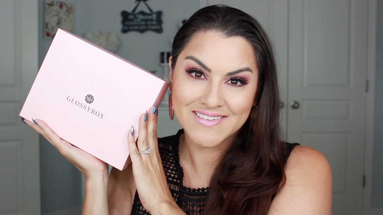 APRIL 2022 GLOSSYBOX UNBOXING
