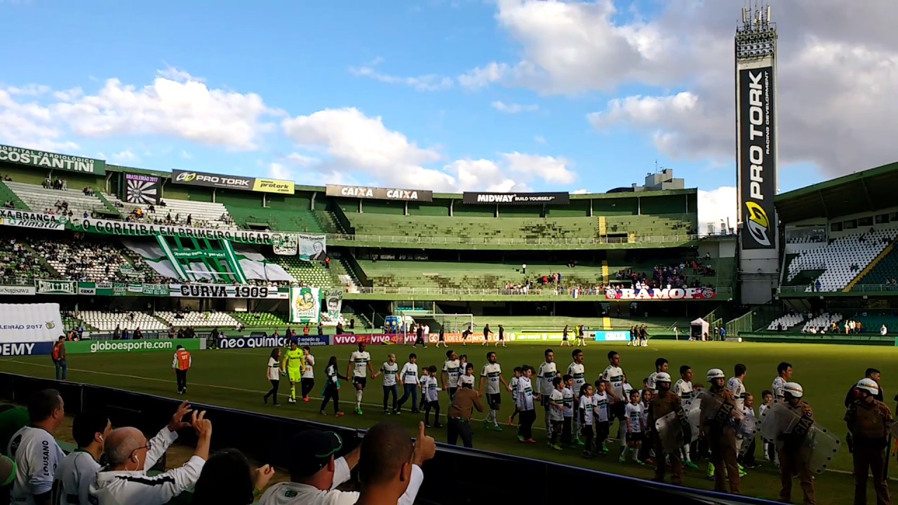 CURVA 1909 - BANDEIRAO ENTRADA DO COXA - CORITIBA X BAHIA 2017