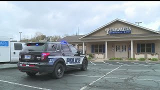 Police release image of vehicle of interest in East Liverpool bank robbery