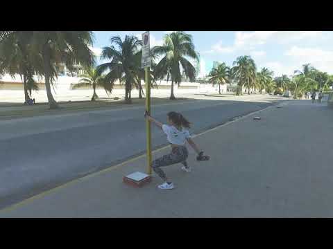 dancing in the street (cuba)🇨🇺 #twerk