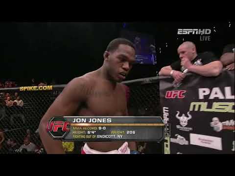 The Only Loss of Jon Jones UFC Career - Breakdown