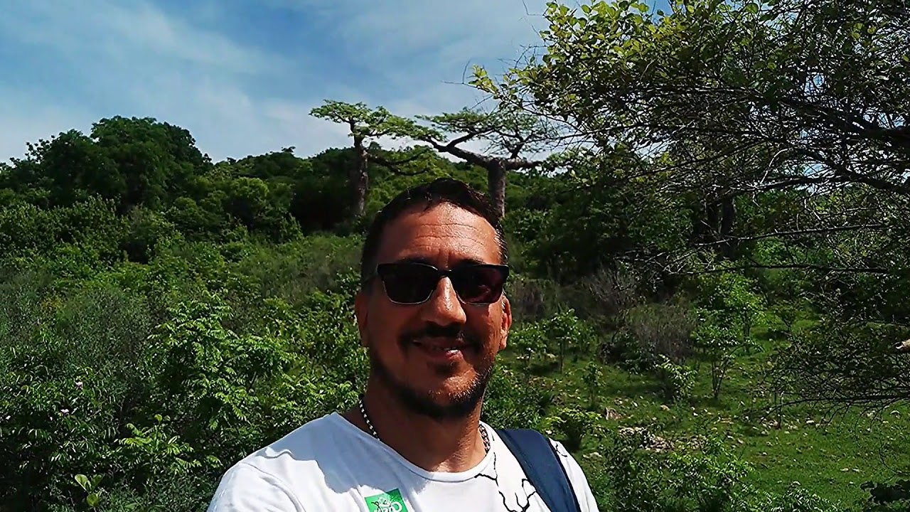 Madagascar: Conociendo Diego Suarez (Antsiranana). - YouTube