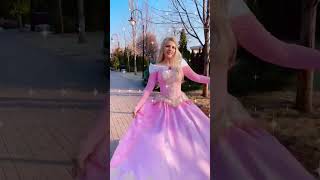 Aurora💗#disneyprincess #disneycosplay #sleepingbeauty #aurora #maleficent #cosplay #princessaurora