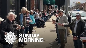 A moving bookstore finds helping hands (hundreds of them)