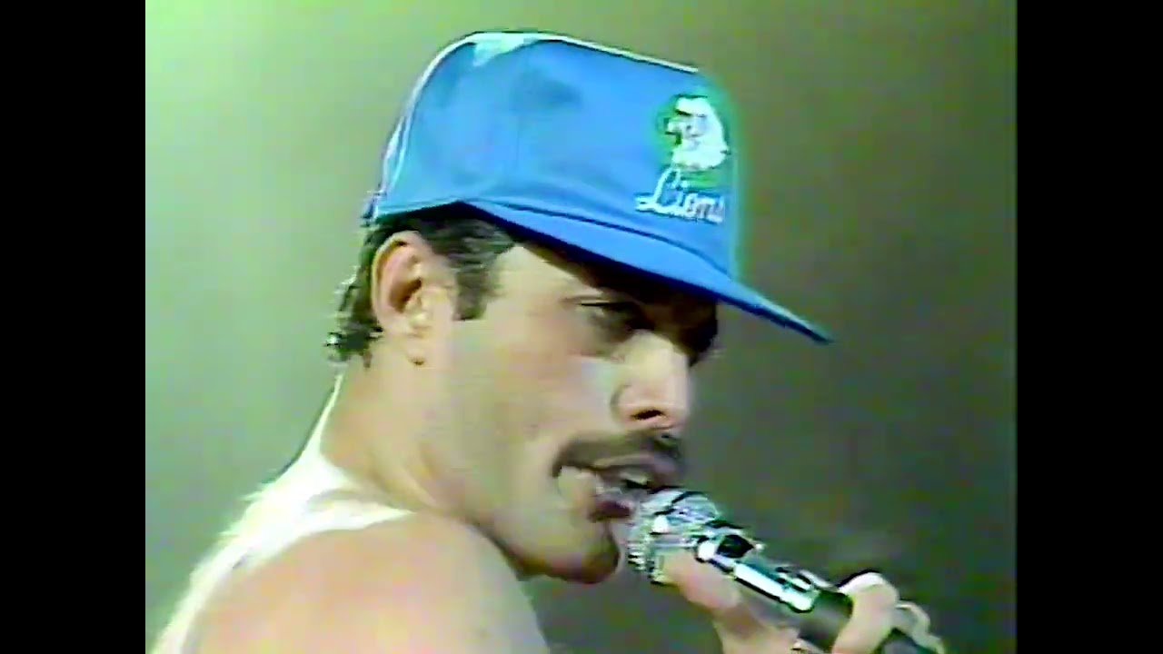 Queen - We Are the Champions (Live in Japan '82) [1440p60 Upscale