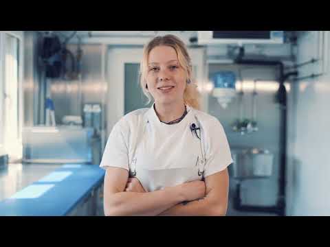 Anna Lena erzählt aus ihrer Lehre als Fleischfachfrau