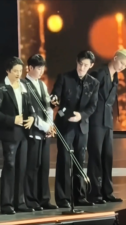 It's just Park Sunghoon and his first priority😩🤧#sunoo #sunghoon #sunsun #enhypen