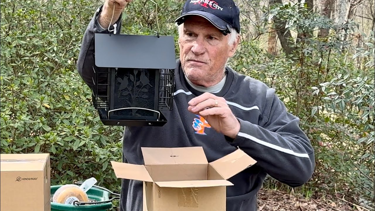 New-Kingsyard All Metal Bird Feeders