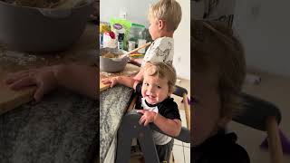 Mini chefs baking chocolate chip cookies 🍪 #chocolatechipcookies #bakingwithkids