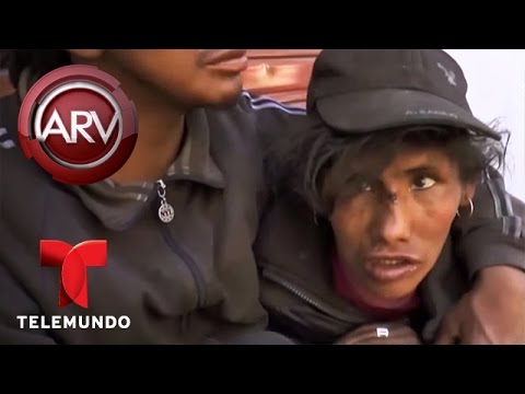 Indigentes se emborrachan hasta morir en bar de Bolivia | Al Rojo Vivo | Telemundo