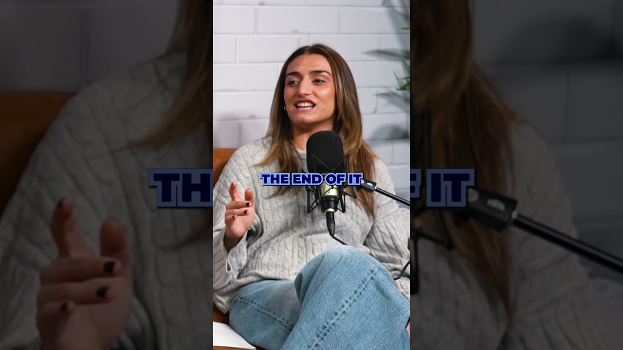 Kelly shut her finger in a car door