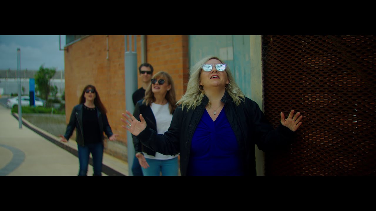 IT'S YOUR LOVE - BLOOM (OFFICIAL MUSIC VIDEO)