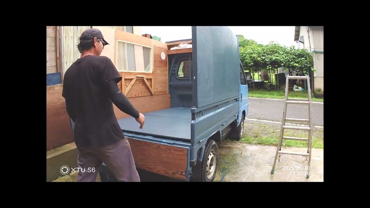 軽トラ基地にオレ流ポタ電。あとツーユ。