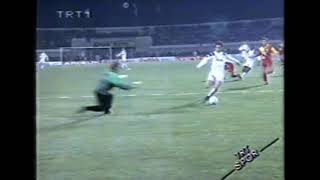 92-93 Sezonu Bjk - Galatasaray Maçi. Sabri̇ Çeli̇ki̇n Doğru Kararina İti̇raz Edi̇li̇yor.