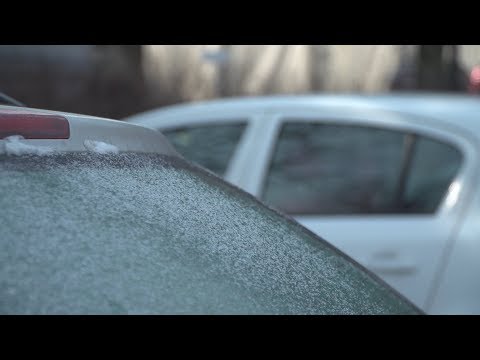 Video: So öffnen Sie Das Auto Bei Frost