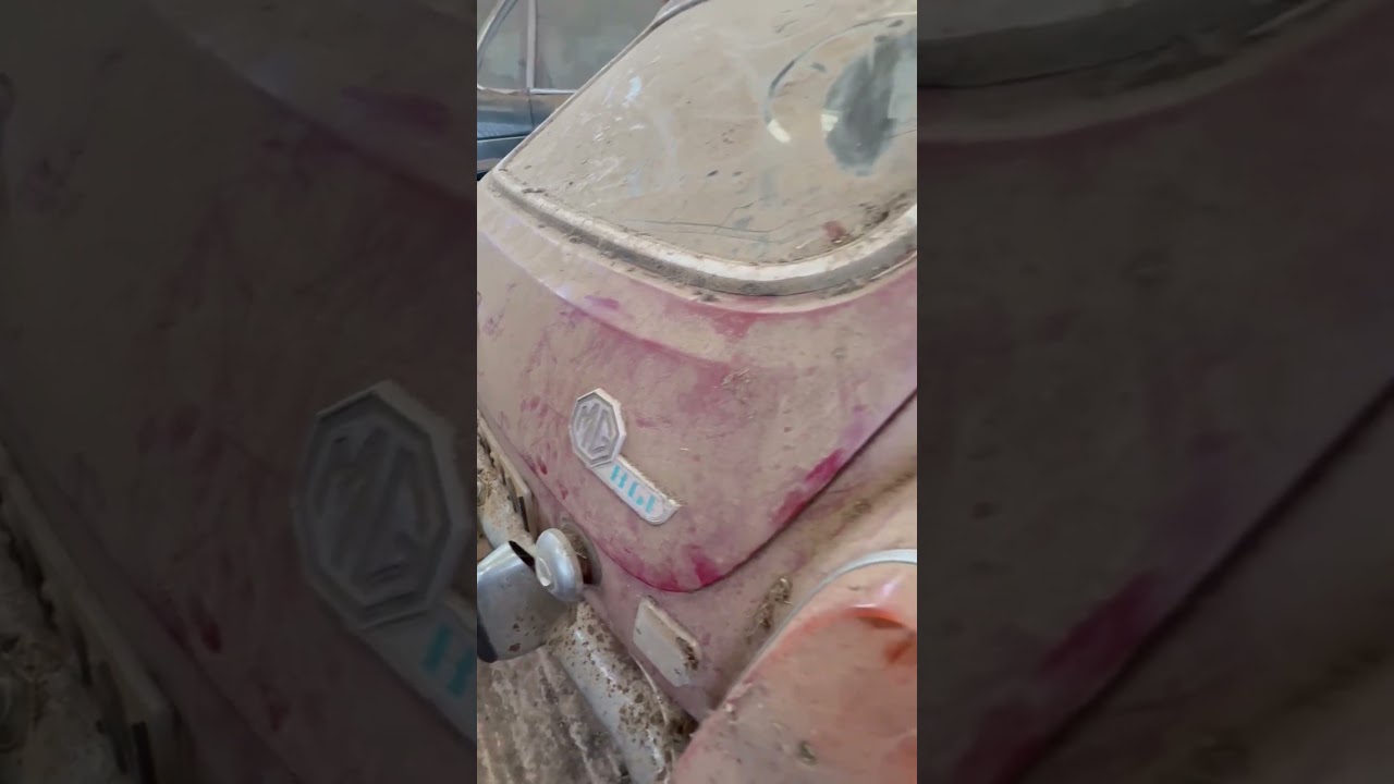 Barn find 1974 MG B GT